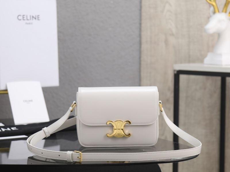 Ce1i*e triomphe bags